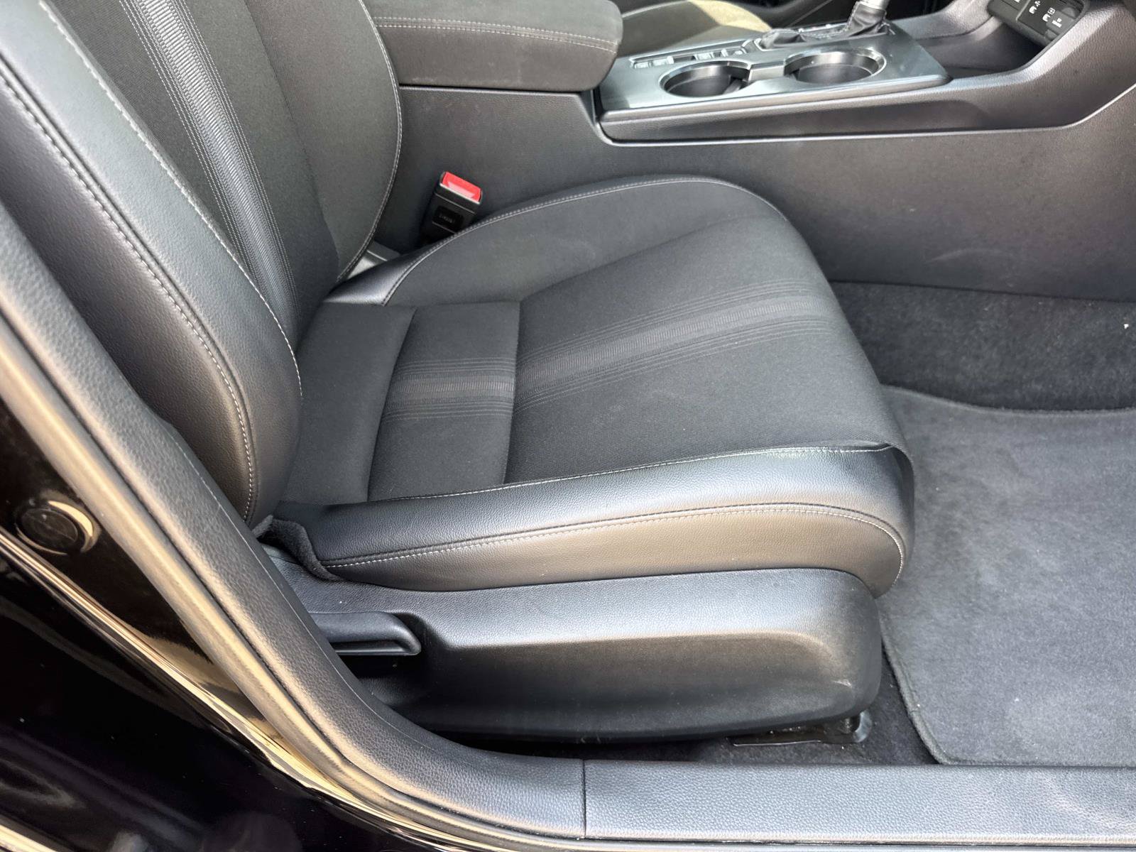 Used 2025 Honda Civic Sport image 11