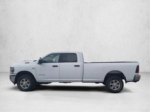New 2025 RAM 2500 Big Horn AWD/4WD image 5