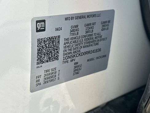 Used 2024 Chevrolet Suburban LT AWD/4WD image 30
