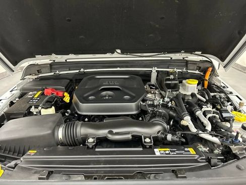 Used 2023 Jeep Wrangler Unlimited AWD/4WD image 29