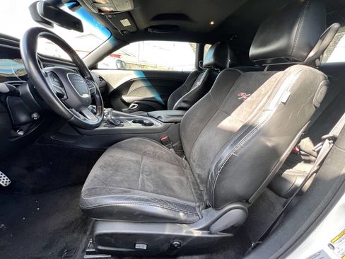 Used 2016 Dodge Challenger R/T Plus image 28