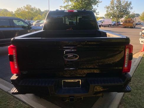 Used 2024 Ford F250 Lariat w/ Sport Appearance Package AWD/4WD image 32