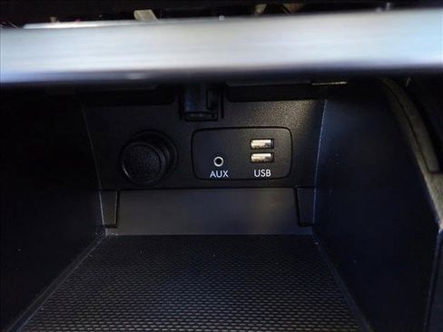 Used 2017 Subaru Outback 3.6R Limited image 20