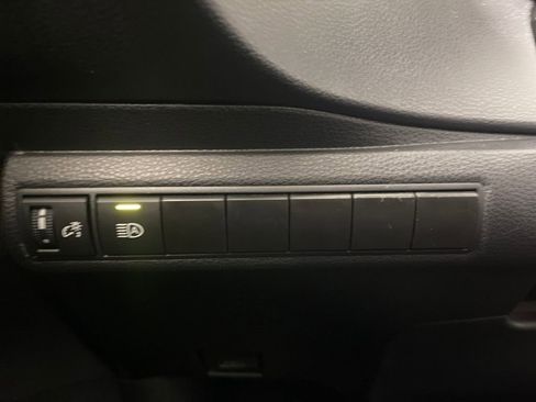 Used 2024 Toyota Corolla LE image 30