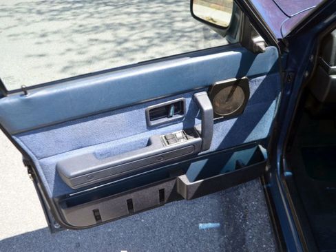 Used 1992 Volvo 240 Wagon RWD image 17