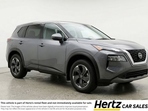 Used 2025 Nissan Rogue SV image 1