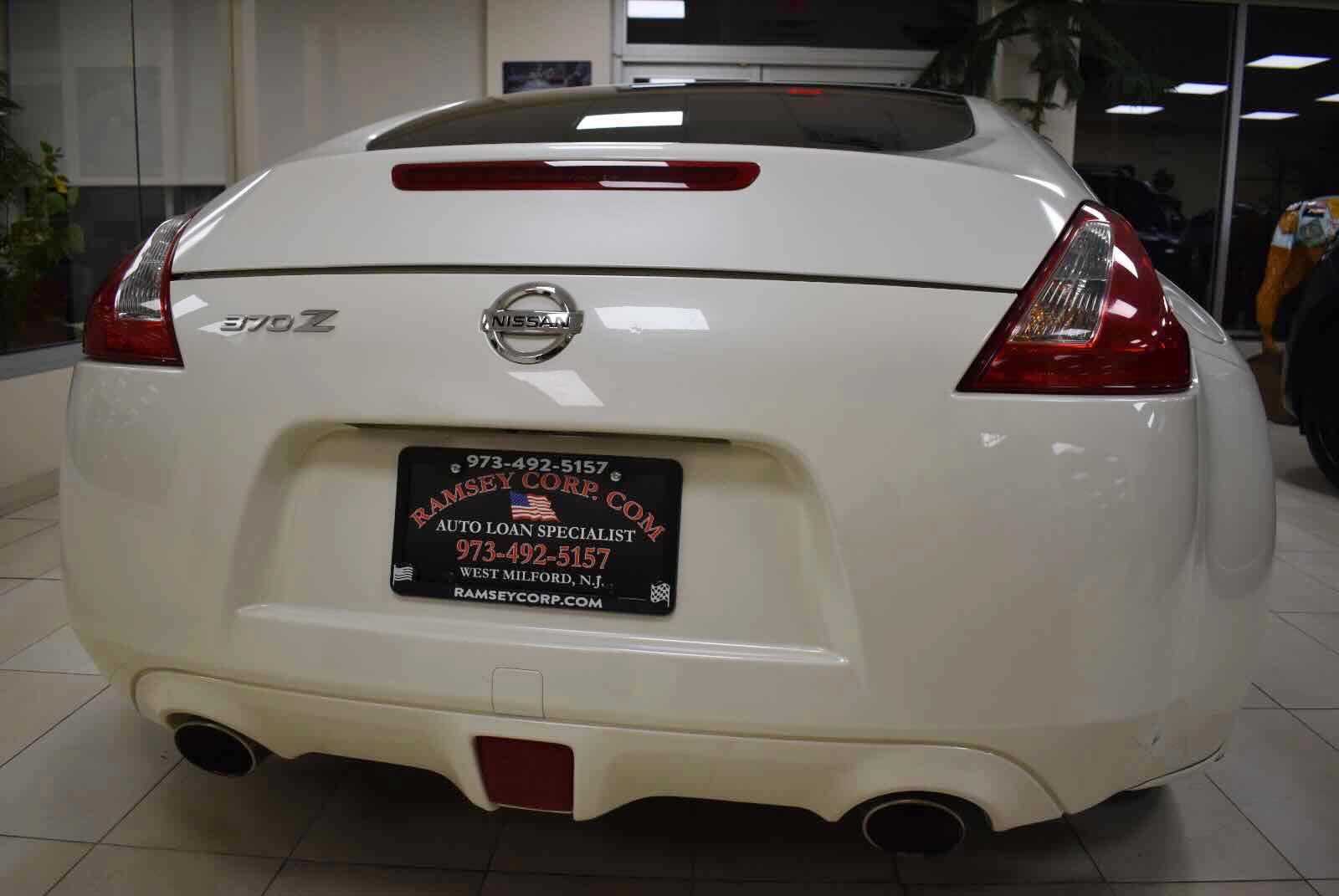 Used 2014 Nissan 370Z Coupe RWD image 51