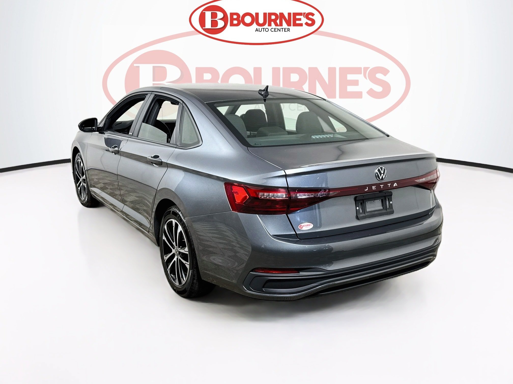 Used 2025 Volkswagen Jetta Sport FWD image 8