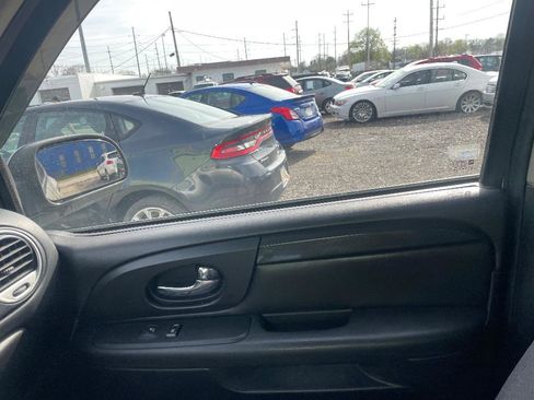 Used 2008 GMC Envoy SLE image 14