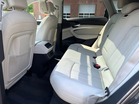 Used 2019 Audi e-tron Premium Plus w/ Cold Weather Package AWD/4WD image 27