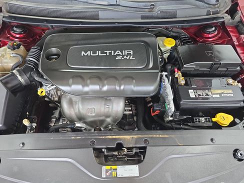 Used 2015 Chrysler 200 Limited w/ Convenience Group FWD image 28