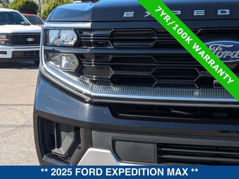 Certified 2025 Ford Expedition Max Platinum image 9