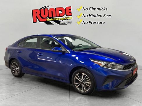 Used 2024 Kia Forte LXS w/ LXS Technology Package image 7