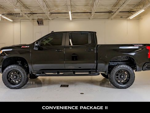 Used 2025 Chevrolet Silverado 1500 LT Trail Boss w/ Convenience Package II AWD/4WD image 6