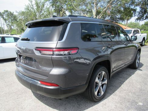 Used 2023 Jeep Grand Cherokee L Limited w/ Luxury Tech Group II RWD image 6