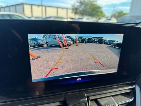 Used 2025 Chevrolet TrailBlazer LT image 17