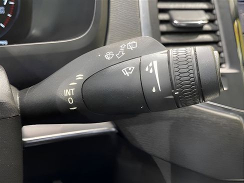 Used 2018 Volvo XC90 T6 Momentum w/ Convenience Package image 20