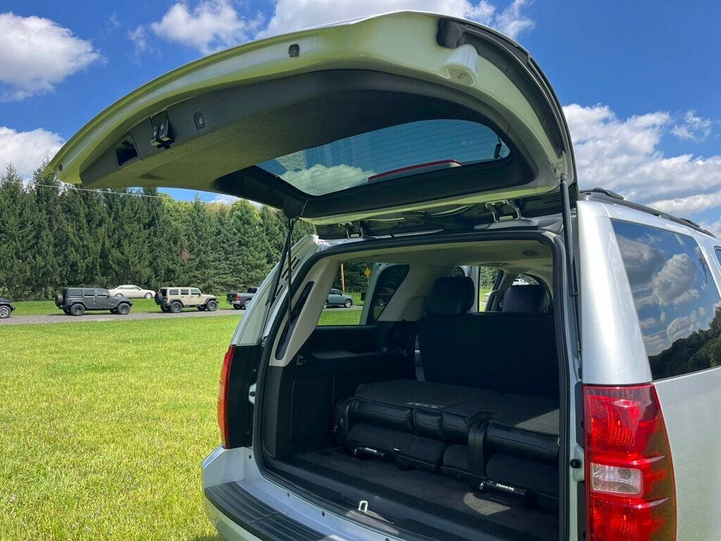 Used 2013 Chevrolet Tahoe LT w/ Luxury Package AWD/4WD image 29