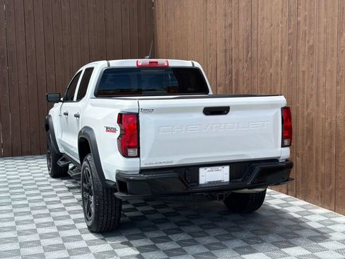 Used 2025 Chevrolet Colorado Trail Boss AWD/4WD image 17