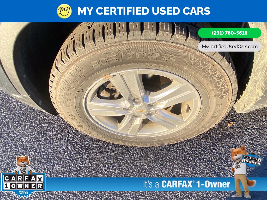 Used 2021 Chevrolet Trax LT w/ Premium Seat Package AWD/4WD image 28