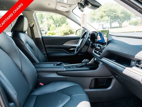 Certified 2025 Toyota Grand Highlander FWD image 29