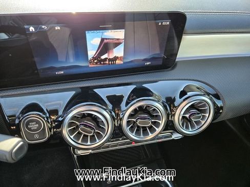 Used 2025 Mercedes-Benz CLA 250 image 24