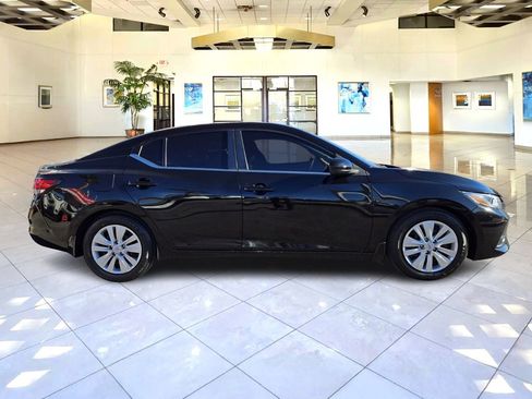 Used 2023 Nissan Sentra S image 8