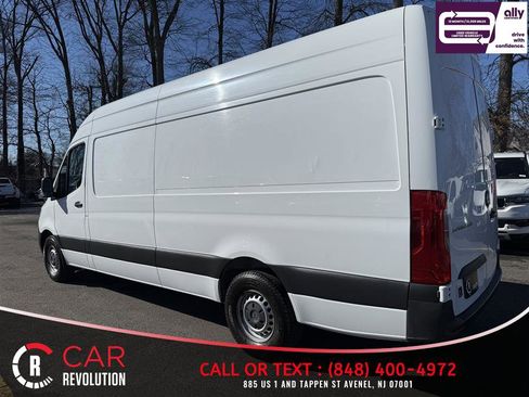 Used 2023 Mercedes-Benz Sprinter 2500 image 4