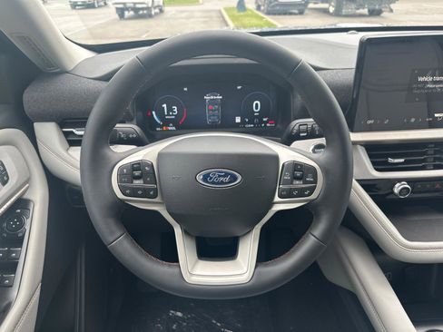 New 2026 Ford Explorer Active AWD/4WD image 9