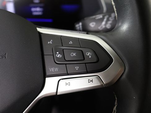 Used 2023 Volkswagen Tiguan SE w/ Panoramic Sunroof Package AWD/4WD image 43