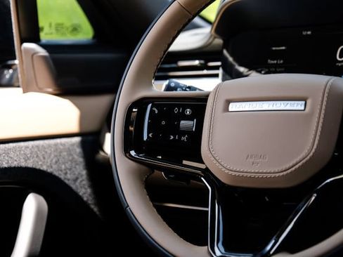 New 2026 Land Rover Range Rover Sport Dynamic SE AWD/4WD image 19