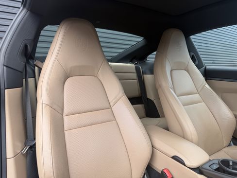 Used 2022 Porsche 911 Carrera image 13