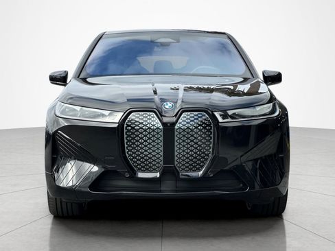 Used 2024 BMW iX xDrive50 w/ Premium Package AWD/4WD image 8