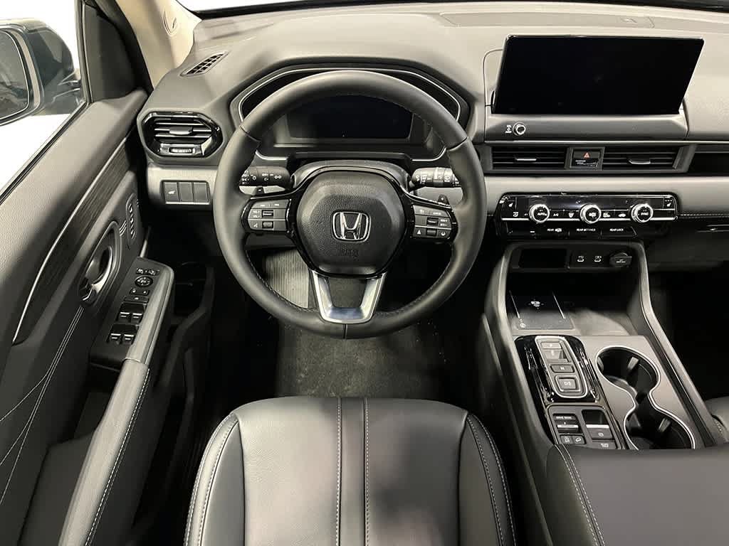 New 2026 Honda Pilot Touring image 17