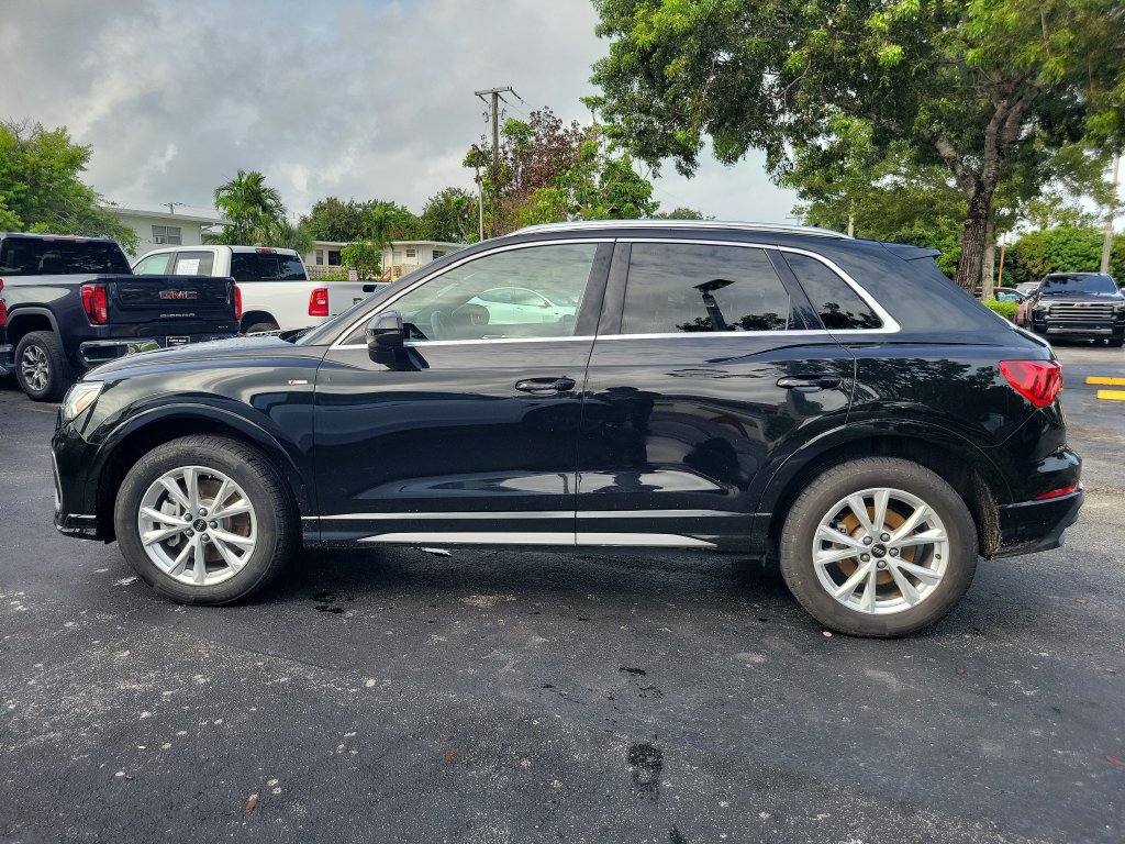 Used 2025 Audi Q3 2.0T Premium AWD/4WD image 4