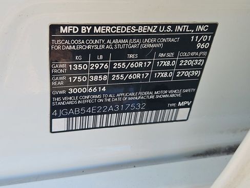 Used 2002 Mercedes-Benz ML 320 4MATIC image 24