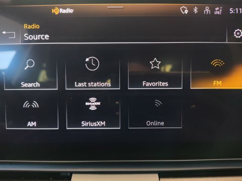 Used 2021 Audi Q5 2.0T Premium Plus w/ Premium Plus Package AWD/4WD image 16