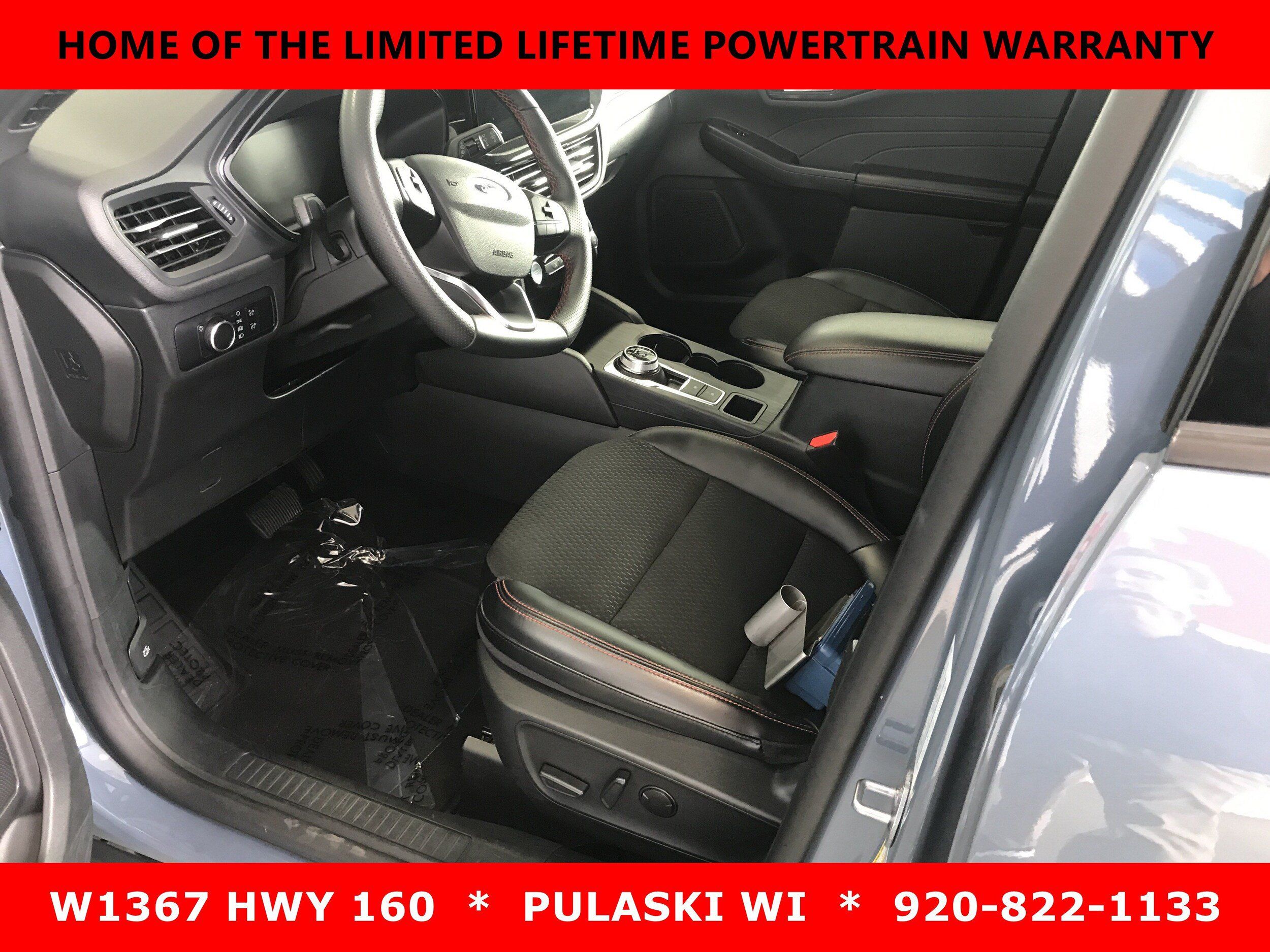 Used 2025 Ford Escape ST-Line w/ Tech Pack #1 AWD/4WD image 8