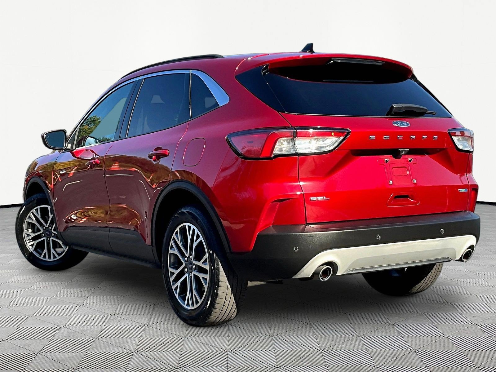 Used 2020 Ford Escape SEL AWD/4WD image 4