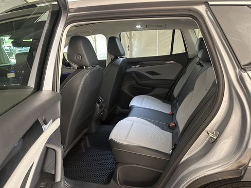 New 2026 Volkswagen Tiguan SE AWD/4WD image 11