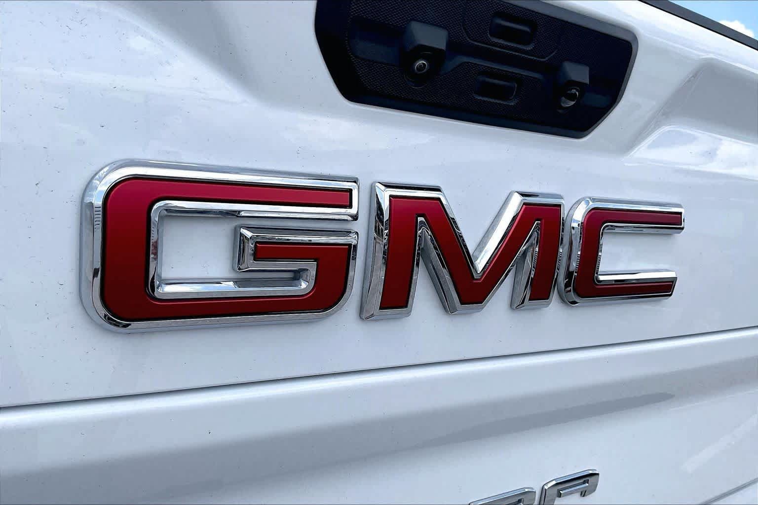 Certified 2025 GMC Sierra 2500 AT4X AWD/4WD image 30