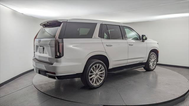 Used 2022 Cadillac Escalade Premium Luxury AWD/4WD image 8