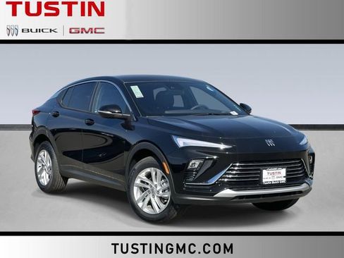 New 2025 Buick Envista Preferred image 1