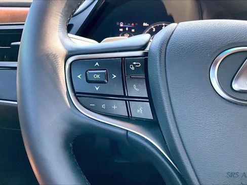 Used 2024 Lexus ES 350 w/ Premium Package image 22