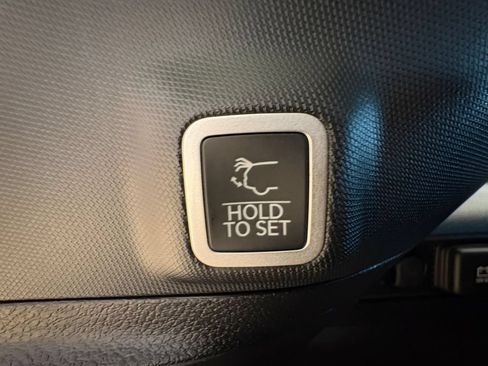 New 2026 Jeep Grand Cherokee Altitude RWD image 9