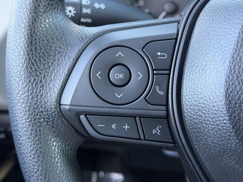 Used 2025 Toyota Corolla LE image 16