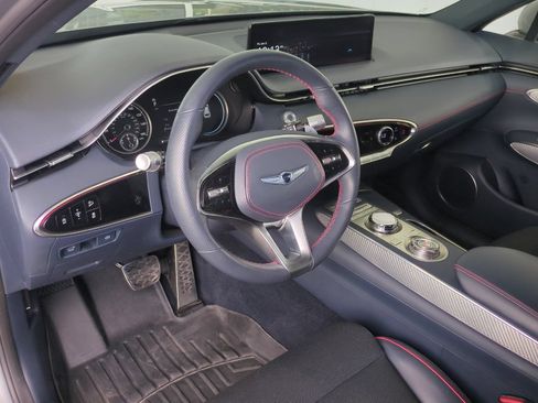 Used 2022 Genesis GV70 3.5T Sport AWD/4WD image 9