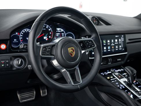 Certified 2023 Porsche Cayenne S AWD/4WD image 14