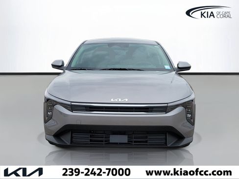New 2026 Kia K4 FWD image 2