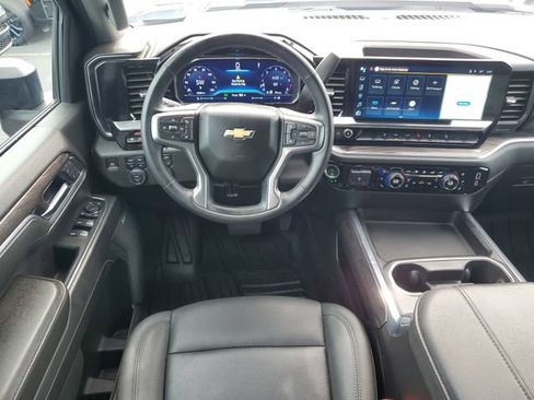 Used 2025 Chevrolet Silverado 2500 LTZ w/ LTZ Plus Package AWD/4WD image 21